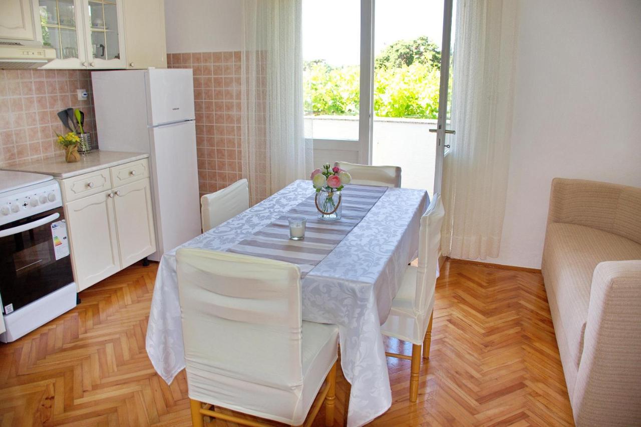 Two bedroom apartments Elvira Novalja Buitenkant foto