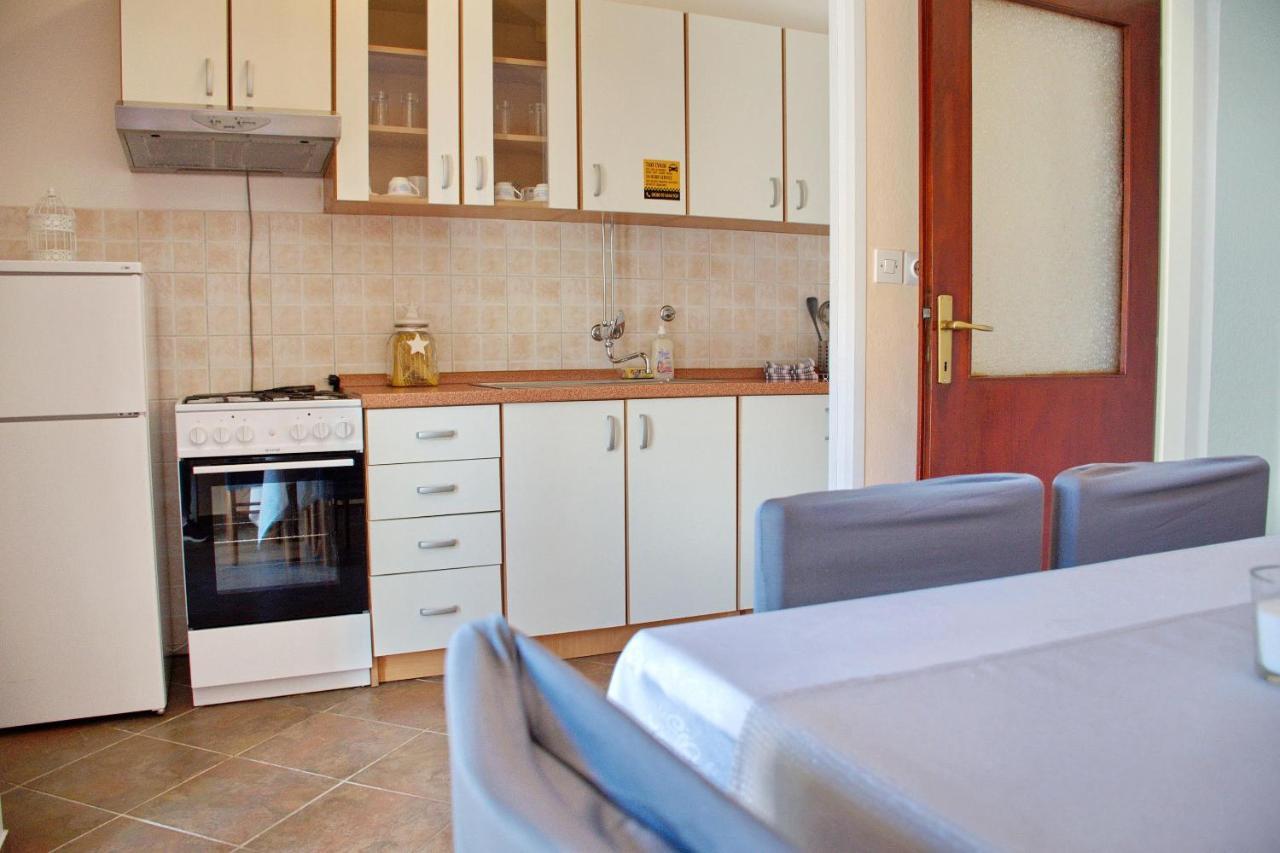 Two bedroom apartments Elvira Novalja Buitenkant foto